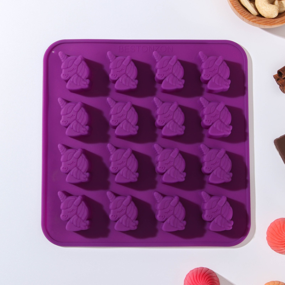 картинка Форма для льда и кондитерских украшений Доляна «Единорог», 18×18×1 см, 16 ячеек 4325814 от магазина Одежда-