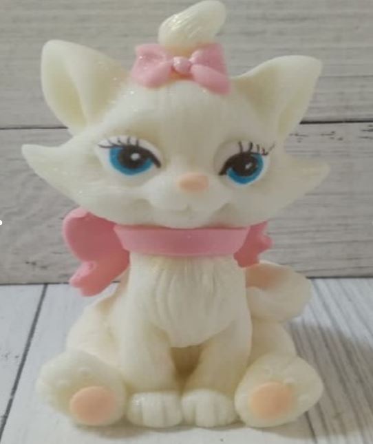 картинка Фигурка из шоколадной глазури "Белая кошка" от магазина Одежда-