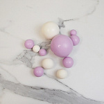 Набор шаров из шоколадной глазури белые,сиреневые 6 шт