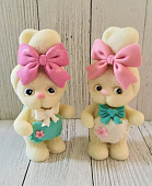 Фигурка из шоколадной глазури "Зайка с бантиком" высота 10 см