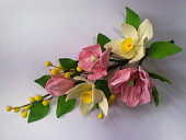 Букет сахарный розовый тюльпан, нарцисс и мимоза, длина ветки 25 см